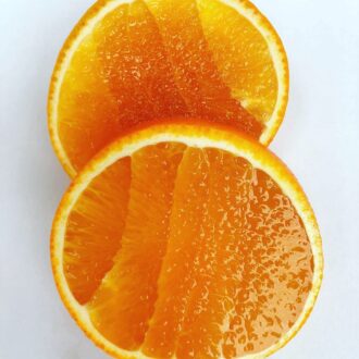 カットフルーツでお楽しみ下さい🍊...